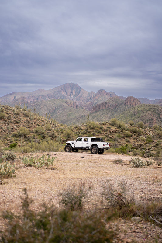 Hoss - Short Offroad Trail Near In Tortilla Flat